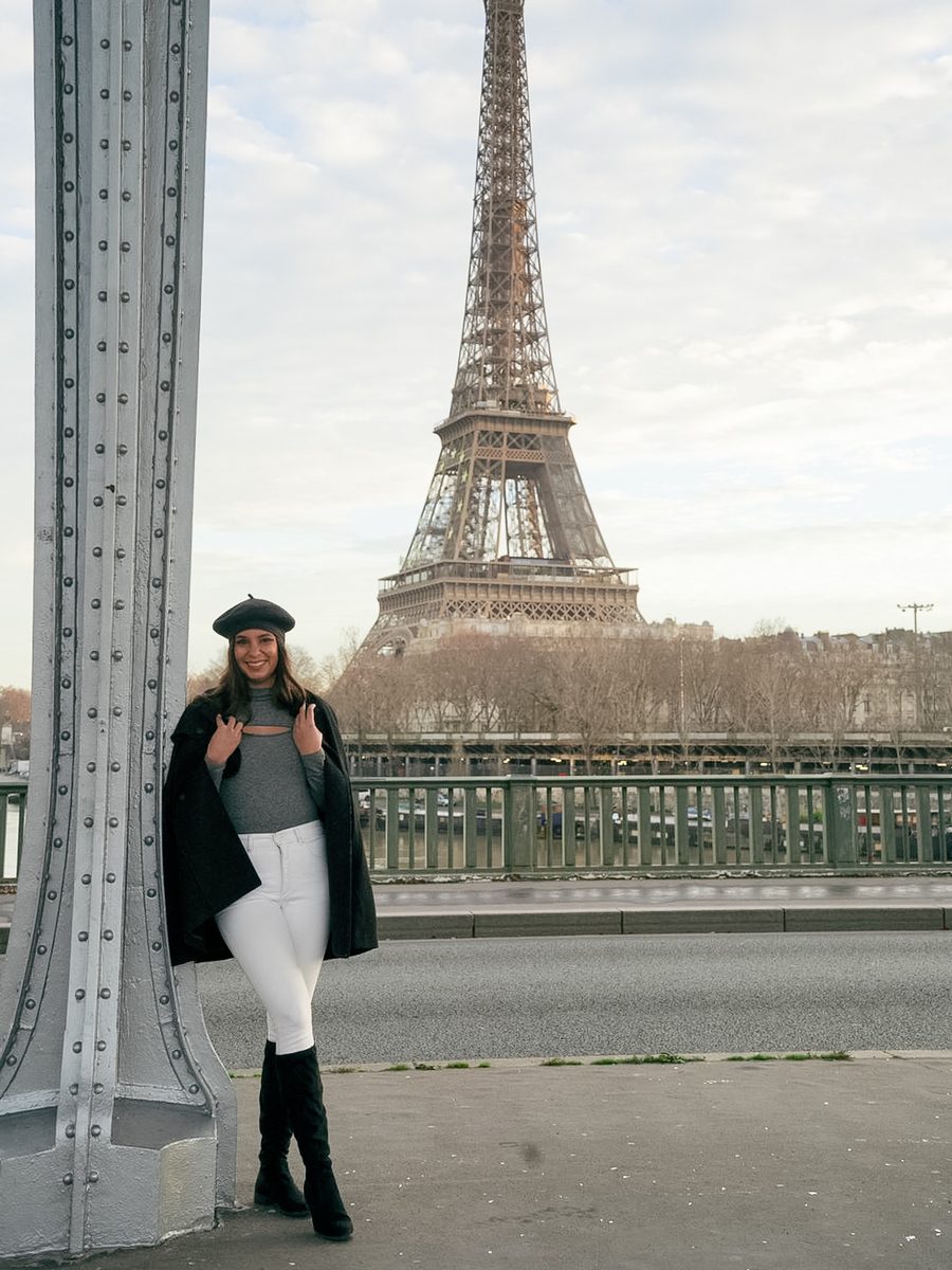 Leni on the Bir-Hakeim bridge in Paris